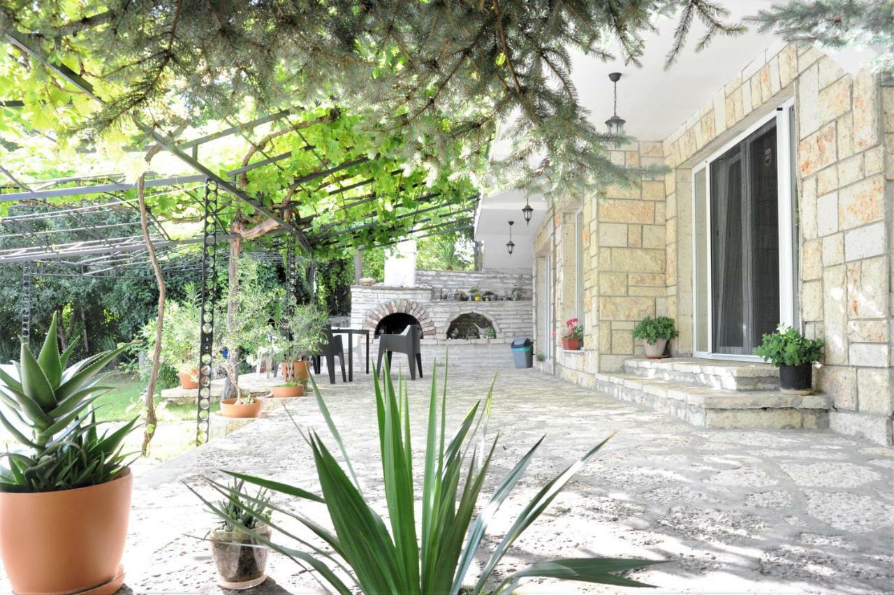 Villa Regina Serafina Balcic Exterior foto